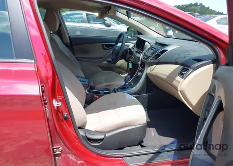 2014 Hyundai Elantra Se z USA, uszkodzony, nr VIN 5NPDH4AE4EH480355